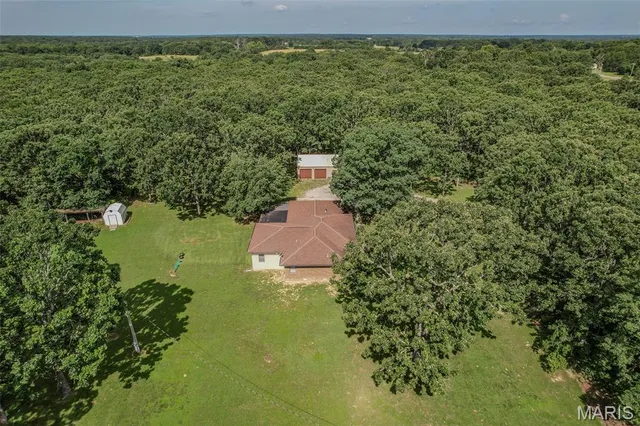 $389,900 | 30672 Hwy Bb, Lebanon, MO 65536