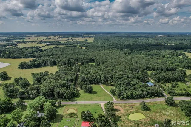 $389,900 | 30672 Hwy Bb, Lebanon, MO 65536