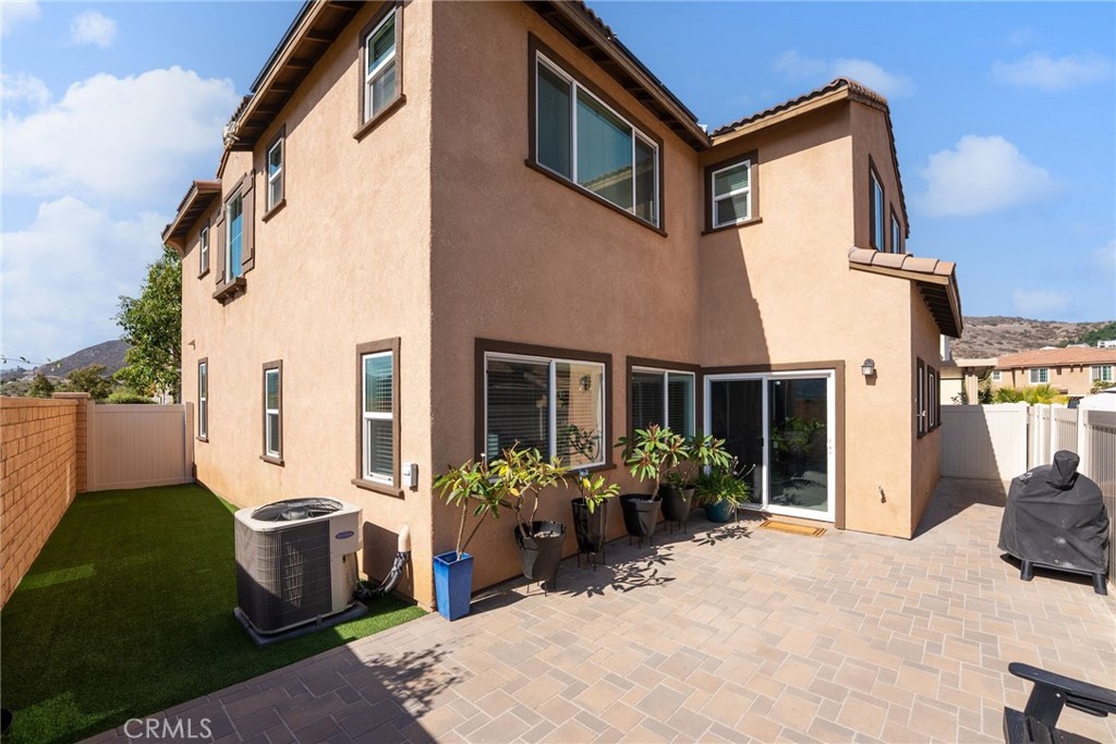 205 Windsor Grey Way Fallbrook, CA 92028 - Photo 29 of 43 Custom Pavers and turf