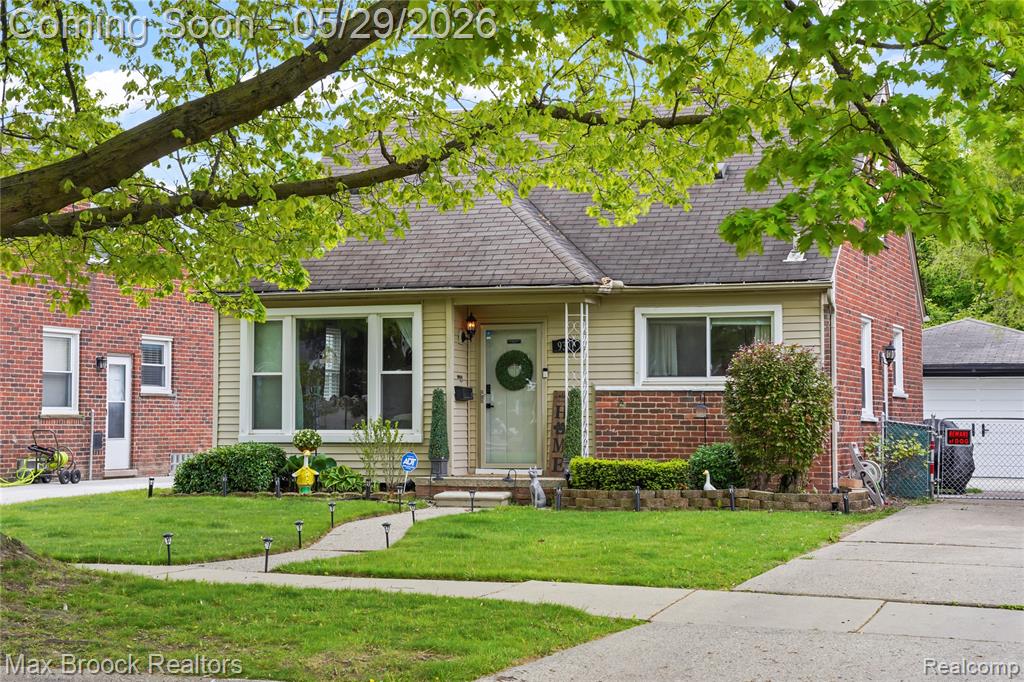 9301 Dixie Redford, MI 48239 - Photo 1 of 36