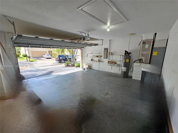 $3,890 | 4279 Greenbriar Lane, Weston, FL 33331