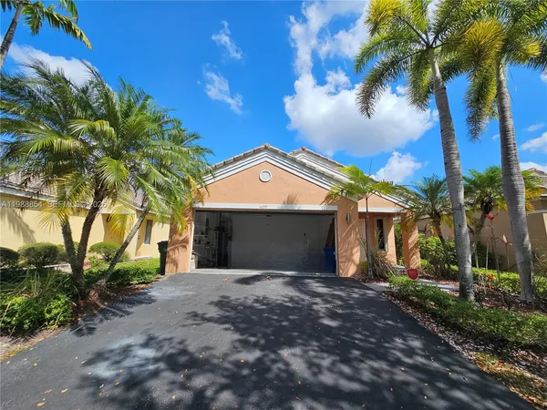 $3,890 | 4279 Greenbriar Lane, Weston, FL 33331
