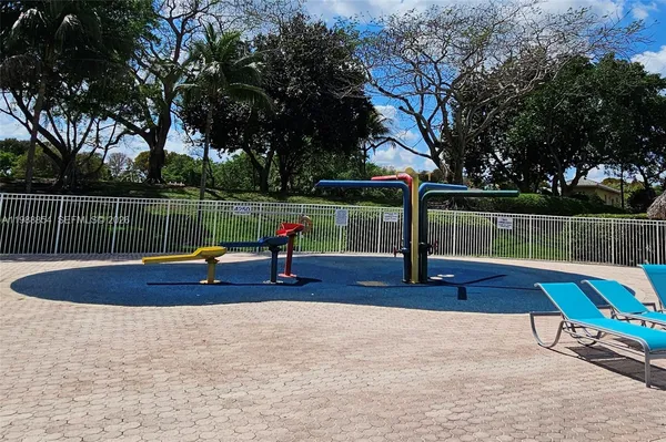 $3,890 | 4279 Greenbriar Lane, Weston, FL 33331