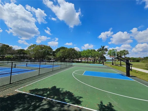 $3,890 | 4279 Greenbriar Lane, Weston, FL 33331