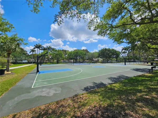 $3,890 | 4279 Greenbriar Lane, Weston, FL 33331