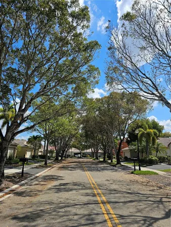 $3,890 | 4279 Greenbriar Lane, Weston, FL 33331