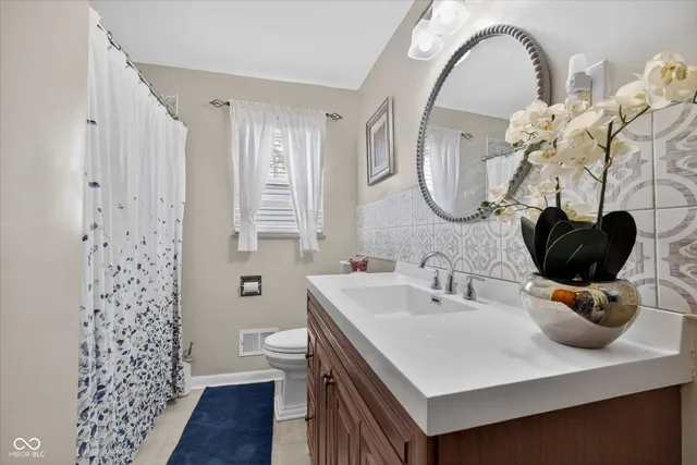 $299,000 | 4435 Chatham Place, Indianapolis, IN 46226