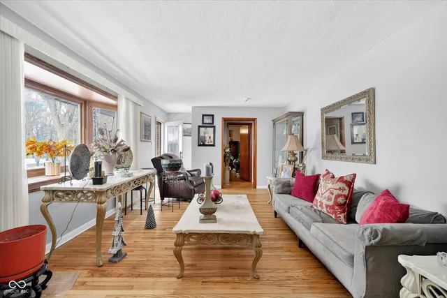 $299,000 | 4435 Chatham Place, Indianapolis, IN 46226