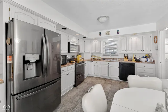 $299,000 | 4435 Chatham Place, Indianapolis, IN 46226