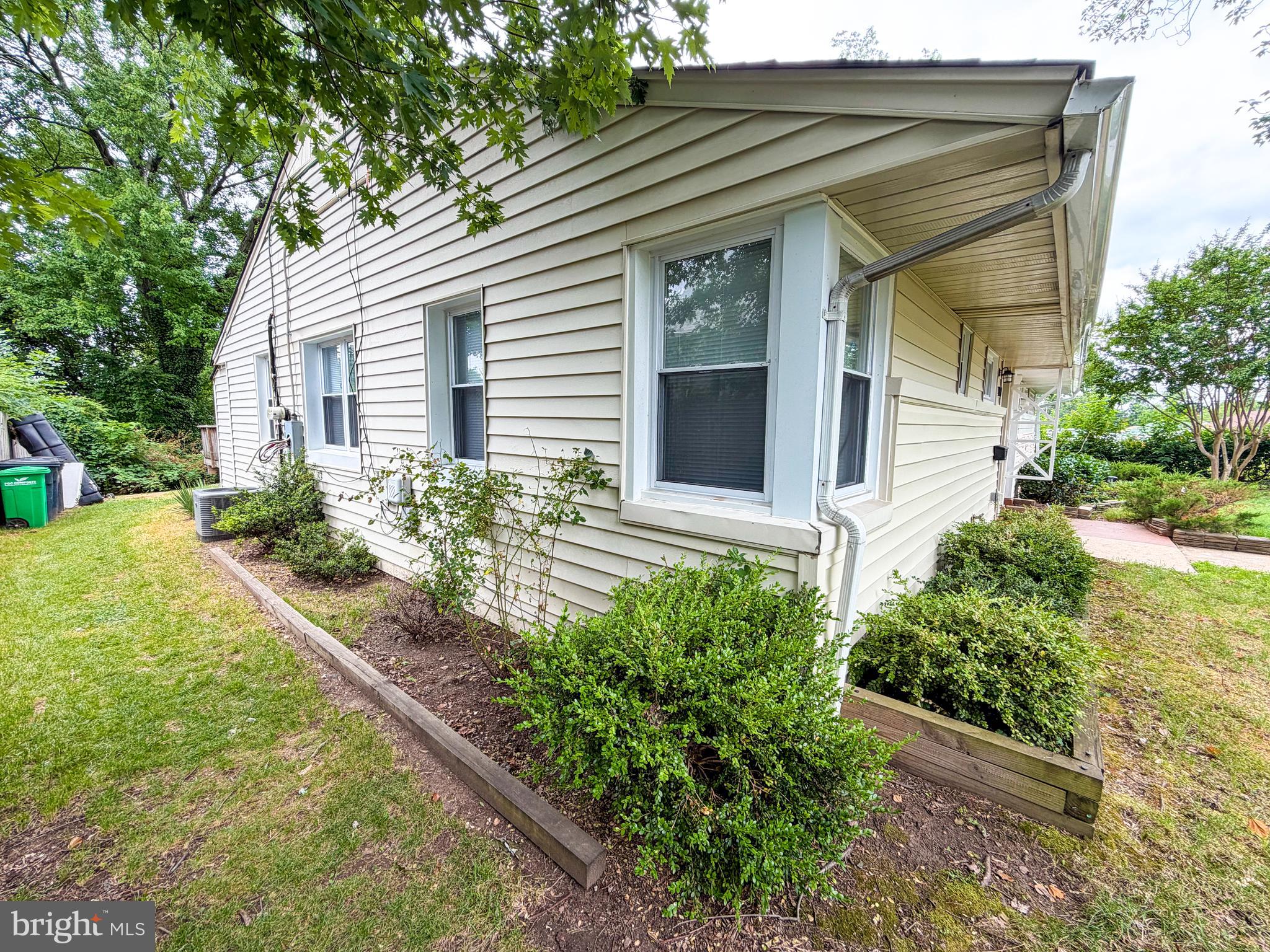 7749 Normandy Road Landover, MD 20785 - Photo 19 of 21 well manicured side of home