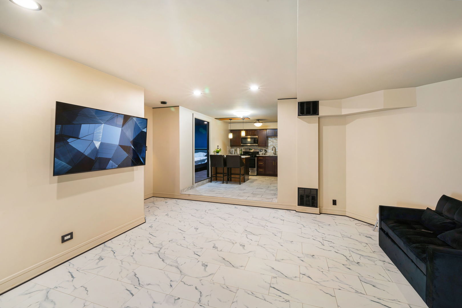 6337 Roosevelt Road, Unit 107 Berwyn, IL 60402 - Photo 2 of 12