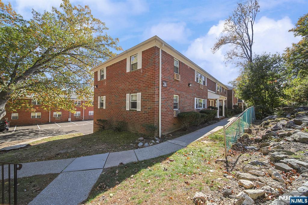 2467 Highway 10, Unit 246B Morris Plains, NJ 07950 - Photo 9 of 28