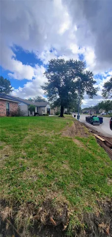 $2,000 | 15414 West Hampton Circle, Houston, TX 77071