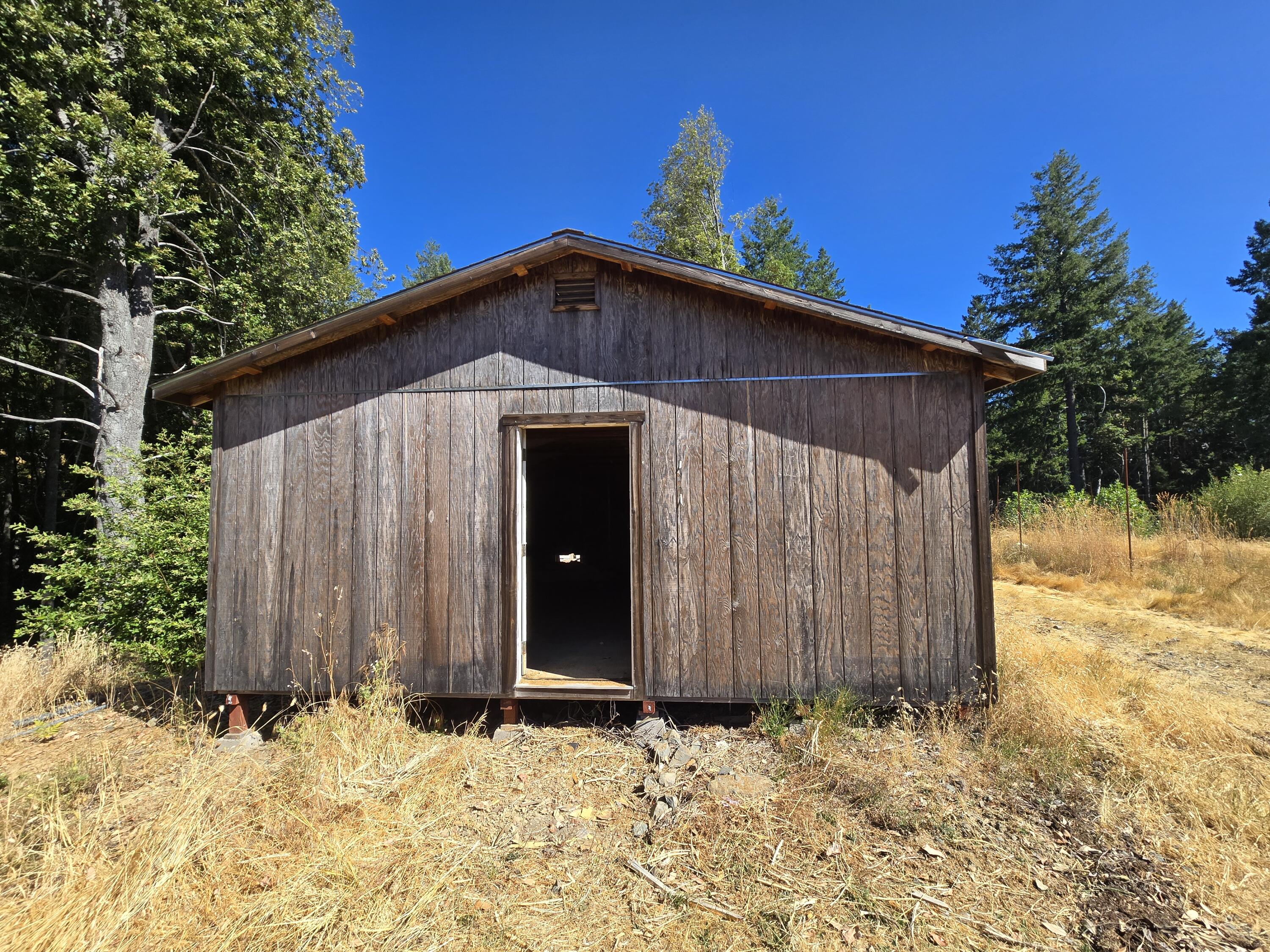 81515 Milstead Road Garberville, CA 95542 - Photo 6 of 38