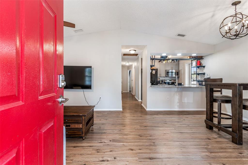 2101 West Cherry Street Tampa, FL 33607 - Photo 2 of 23