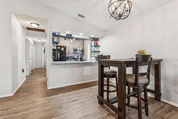 $2,799 | 2101 West Cherry Street, Tampa, FL 33607