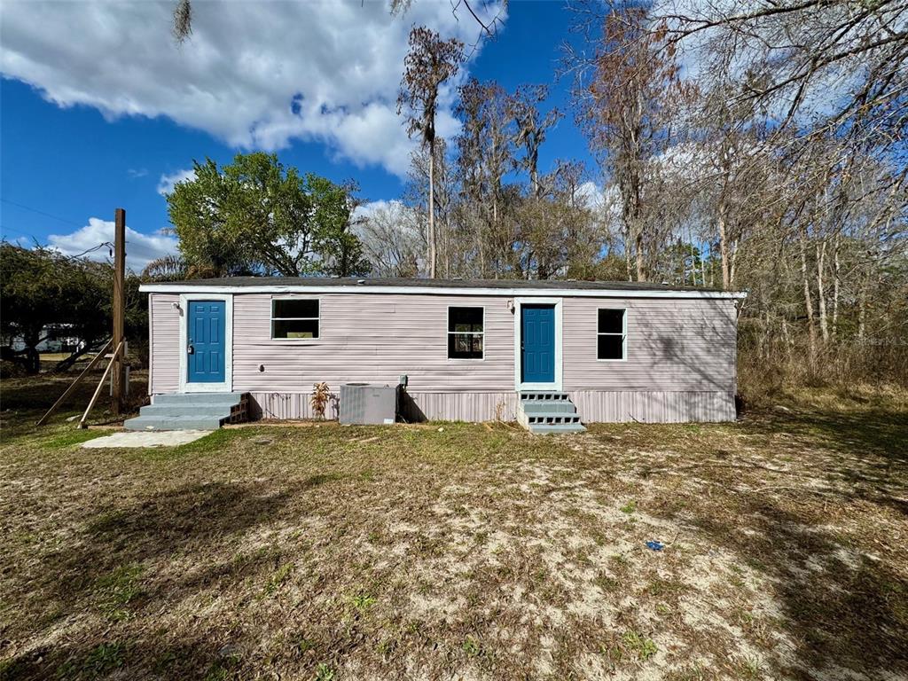 26931 Deacon Loop Zephyrhills, FL 33544 - Photo 1 of 18