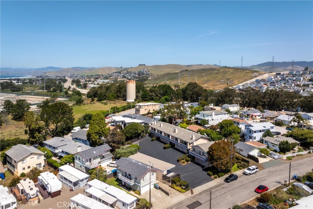 239 F Surf Street Morro Bay, CA 93442 - Photo 24 of 25 a view of a city