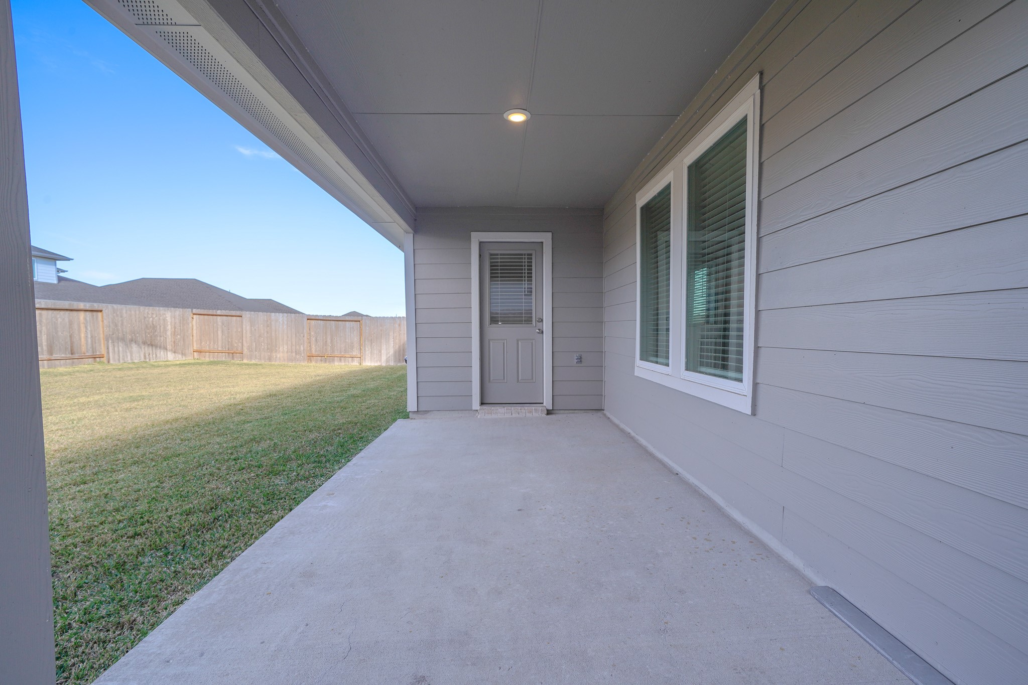 4526 Waving Willow Way Rosenberg, TX 77469 - Photo 31 of 40 a view of a house with backyard and garden