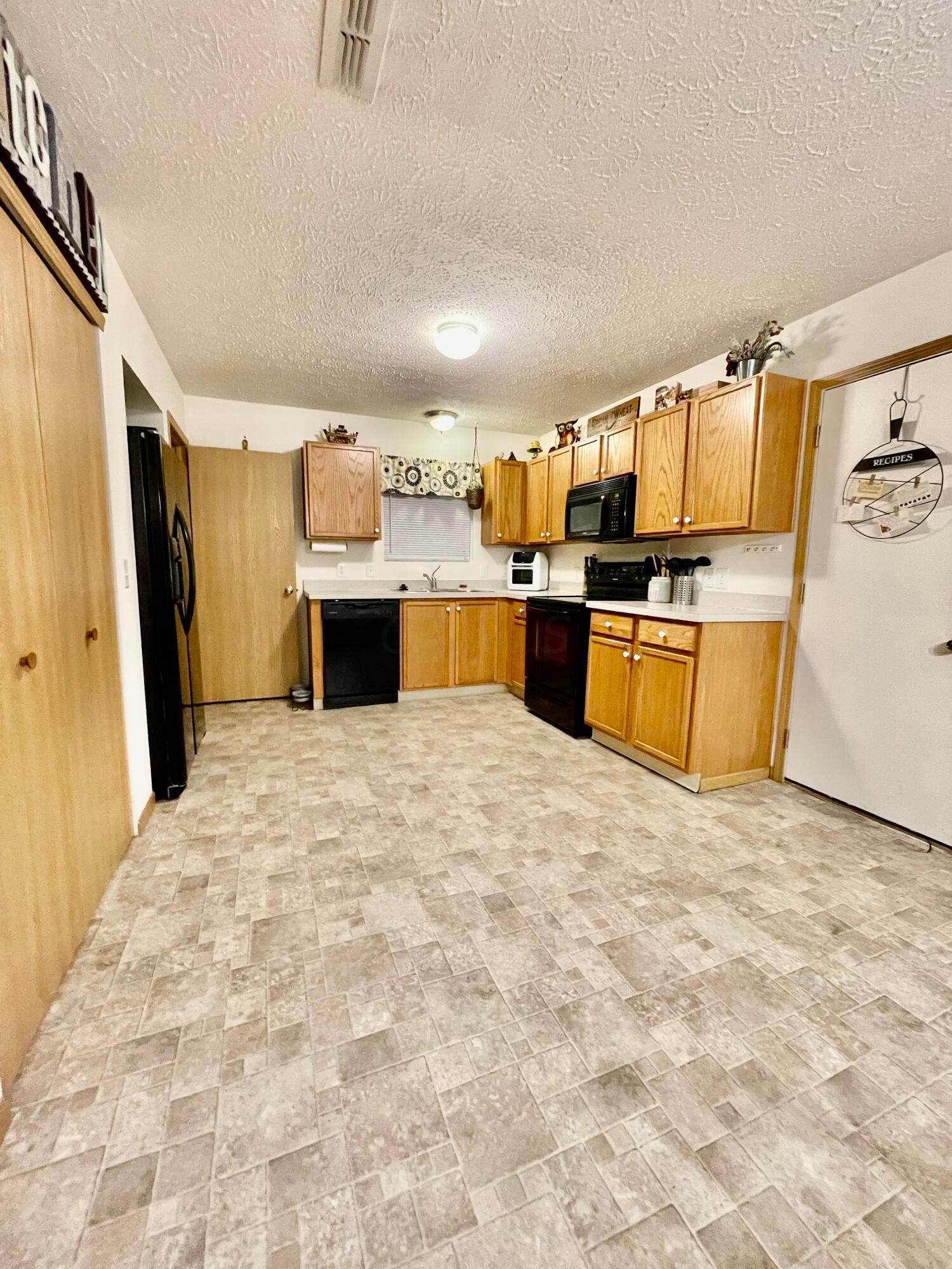 563 Rockets Street, Unit 155 Galloway, OH 43119 - Photo 9 of 21 image4 (21)