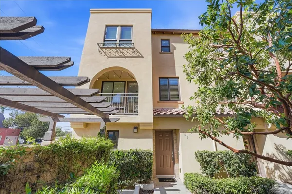 $799,999 | 809 South Anaheim Boulevard, Unit 101, Anaheim, CA 92805