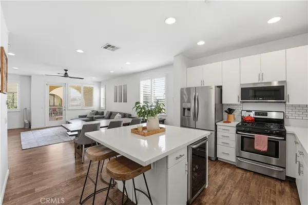 $789,999 | 809 South Anaheim Boulevard, Unit 101, Anaheim, CA 92805