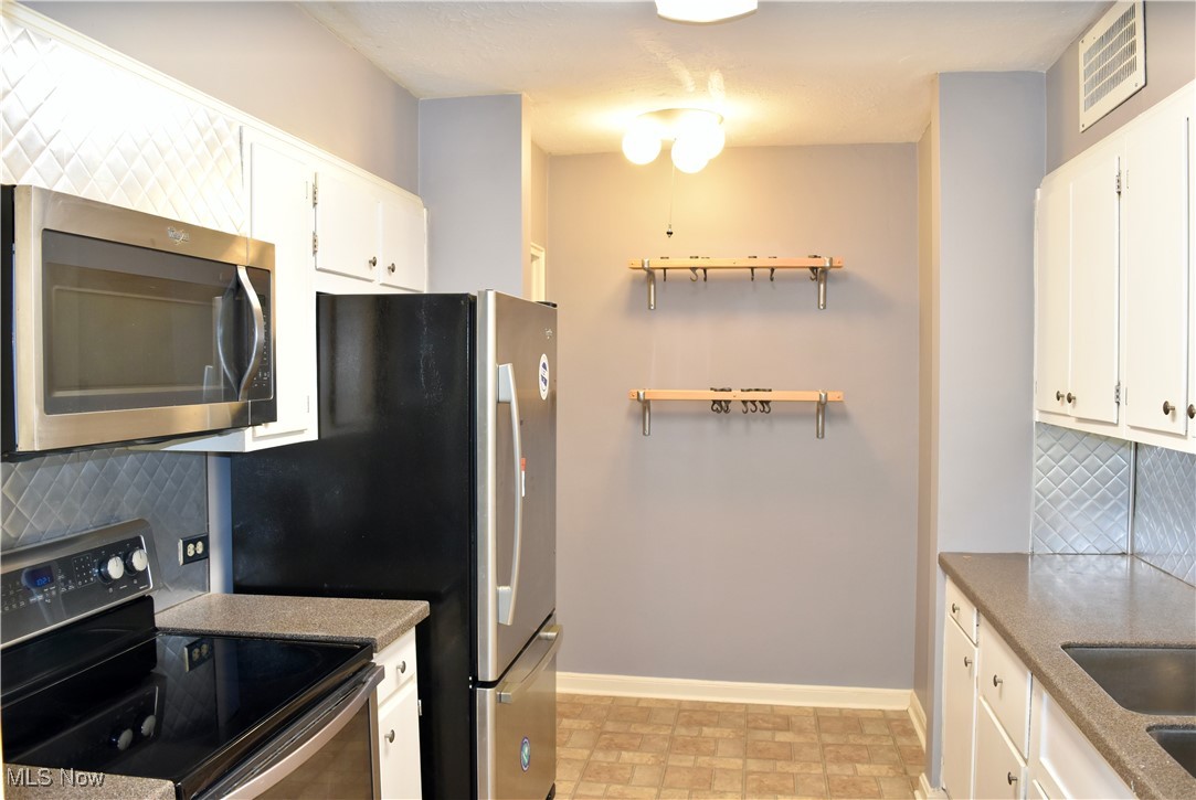 13800 Fairhill Road, Unit 216 Shaker Heights, OH 44120 - Photo 5 of 18