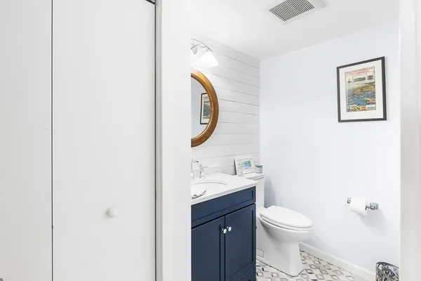 $815,000 | 19 Marina Drive, Unit 19, Hull, MA 02045