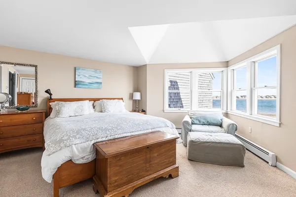 $815,000 | 19 Marina Drive, Unit 19, Hull, MA 02045