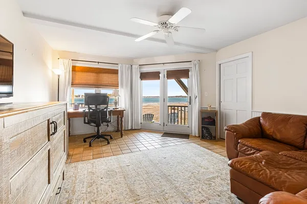 $815,000 | 19 Marina Drive, Unit 19, Hull, MA 02045