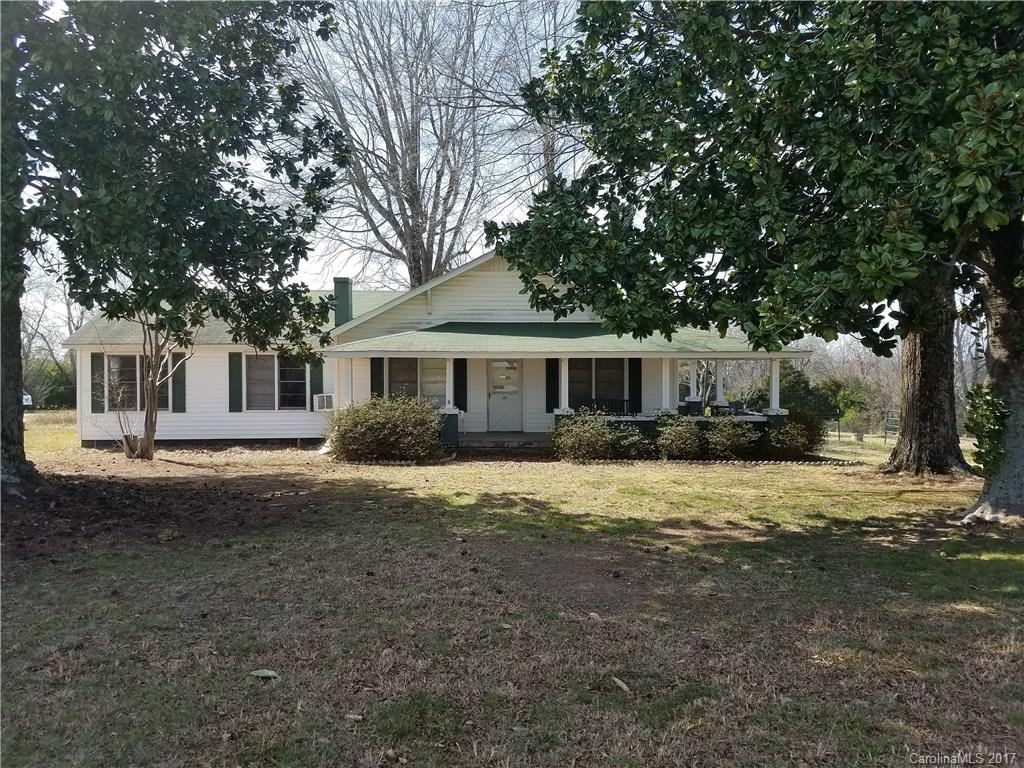 553 Cat Square Road Lincolnton, NC 28092 - Photo 1 of 24 a front view of a house with a yard