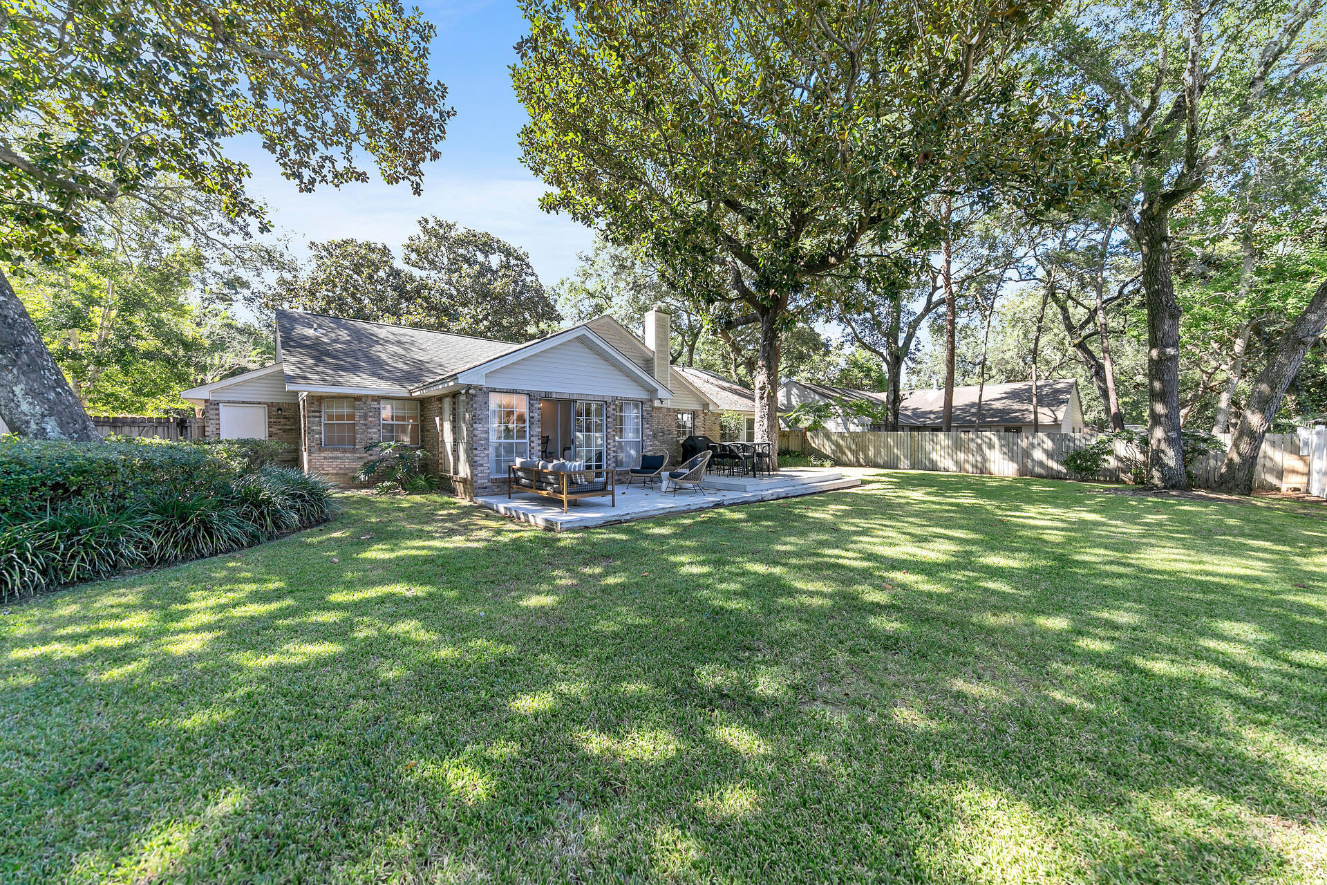 418 Evans Road Niceville, FL 32578 - Photo 2 of 35 Great Back Yard