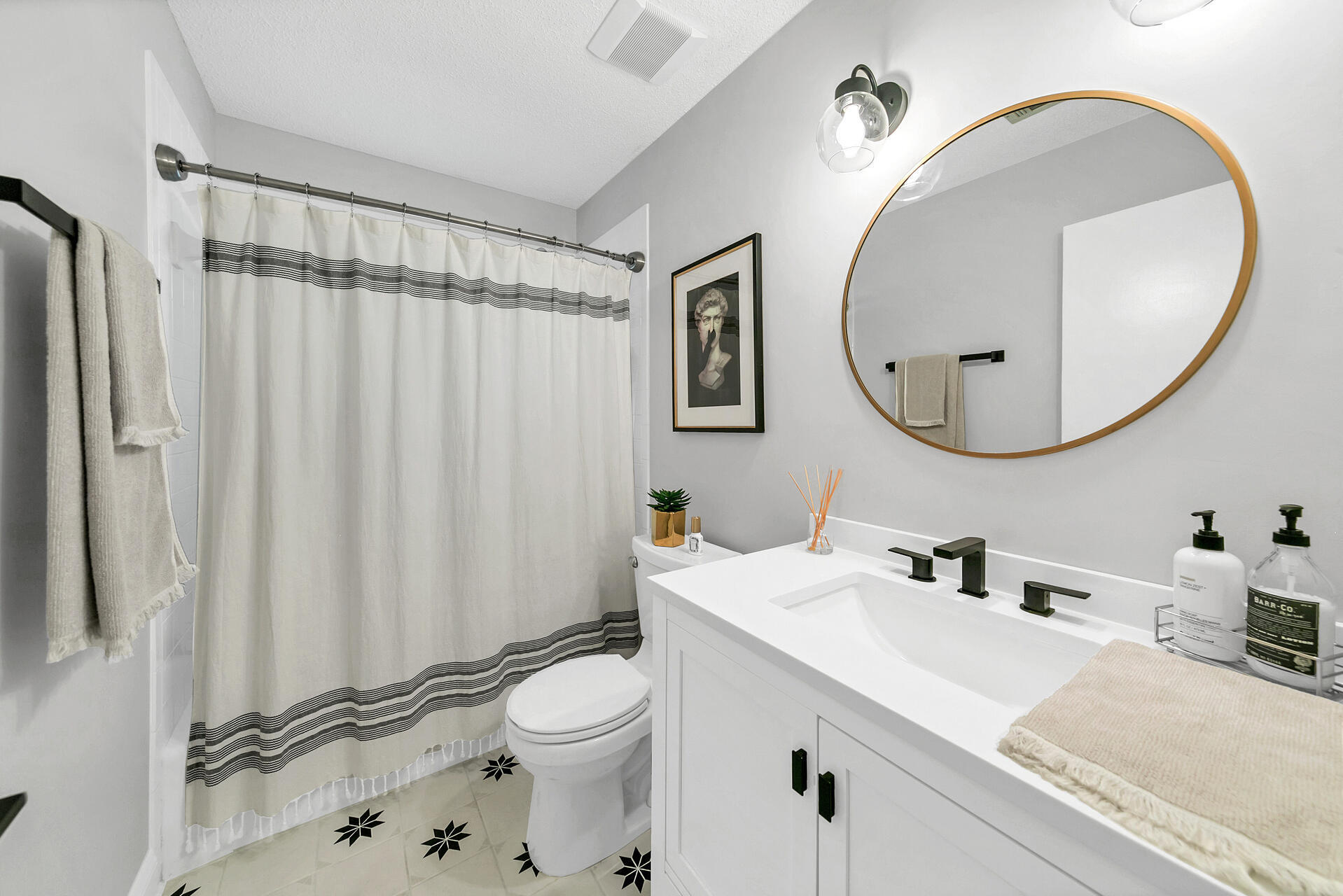 418 Evans Road Niceville, FL 32578 - Photo 28 of 35 Bath #2