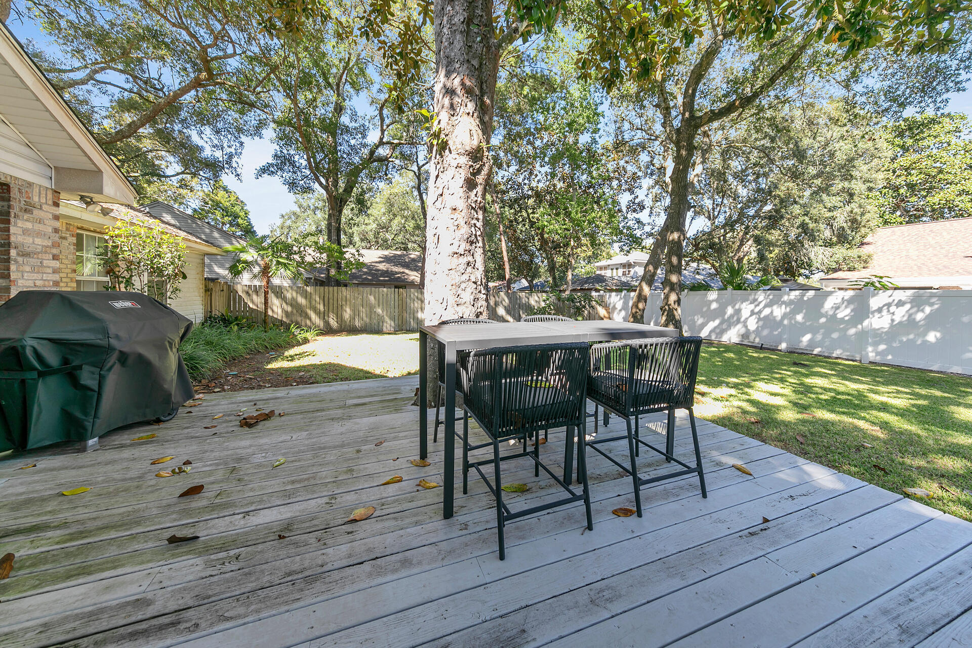 418 Evans Road Niceville, FL 32578 - Photo 33 of 35 Deck - grilling area