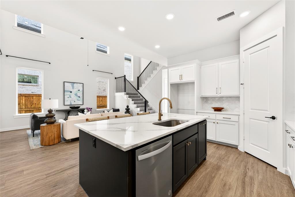 15584 Crape Myrtle Road Frisco, TX 75035 - Photo 7 of 34