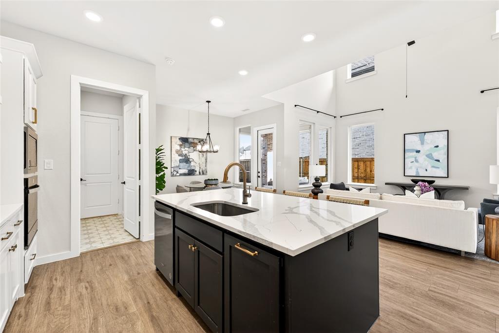 15584 Crape Myrtle Road Frisco, TX 75035 - Photo 8 of 34