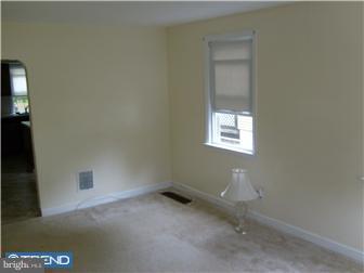217 Cornell Road Audubon, NJ 08106 - Photo 8 of 10 Living Room