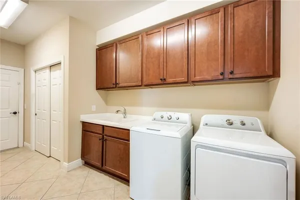 $3,000 | 13430 Kent Street, Naples, FL 34109