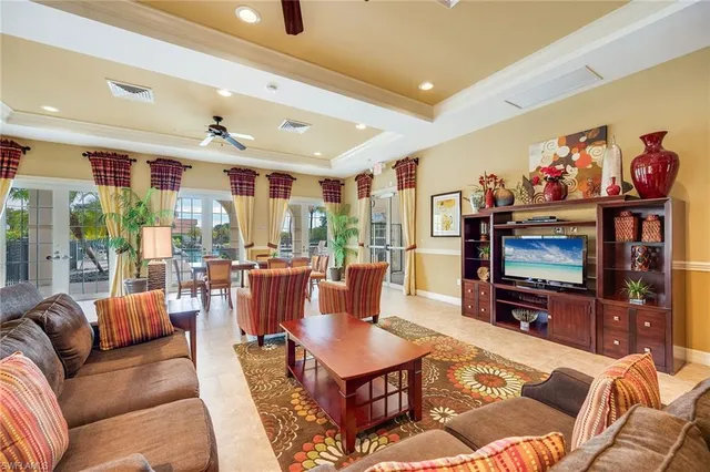 $3,000 | 13430 Kent Street, Naples, FL 34109