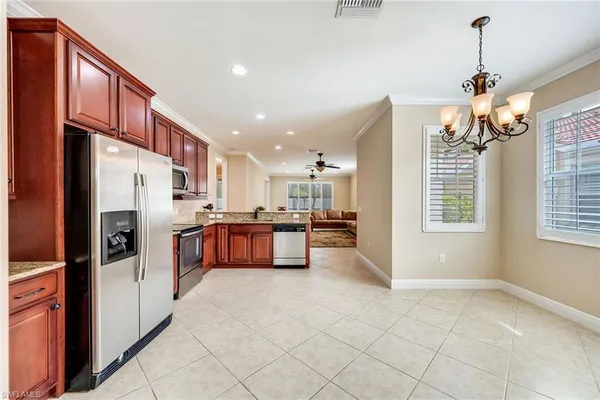 $3,000 | 13430 Kent Street, Naples, FL 34109