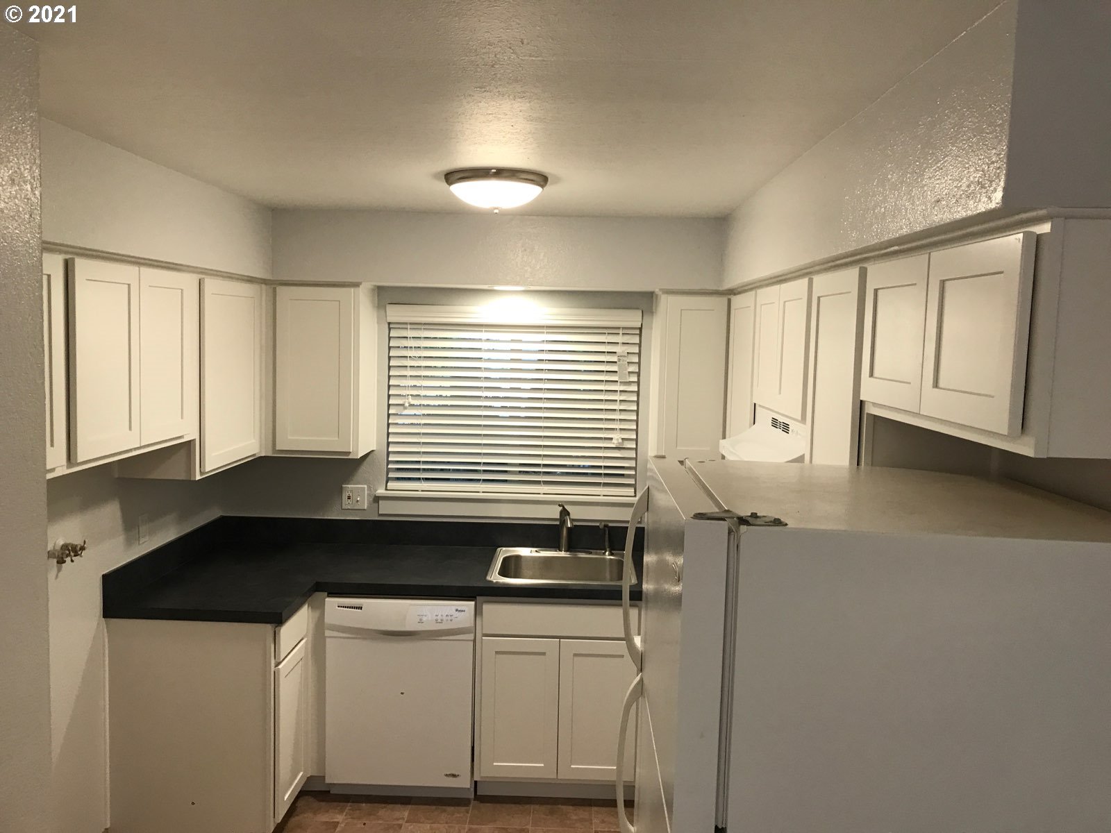 17270 Southwest Merlo Road Beaverton, OR 97003 - Photo 4 of 12