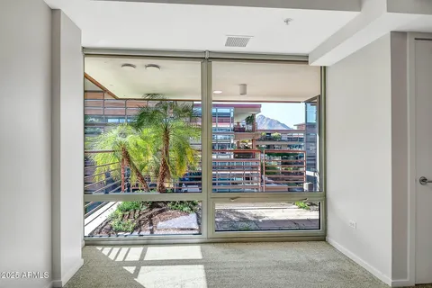 $525,000 | 7137 East Rancho Vista Drive, Unit 6009, Scottsdale, AZ 85251