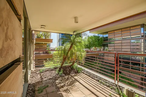 $525,000 | 7137 East Rancho Vista Drive, Unit 6009, Scottsdale, AZ 85251