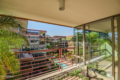 $525,000 | 7137 East Rancho Vista Drive, Unit 6009, Scottsdale, AZ 85251