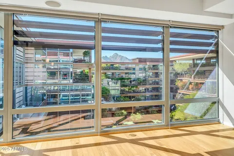 $525,000 | 7137 East Rancho Vista Drive, Unit 6009, Scottsdale, AZ 85251