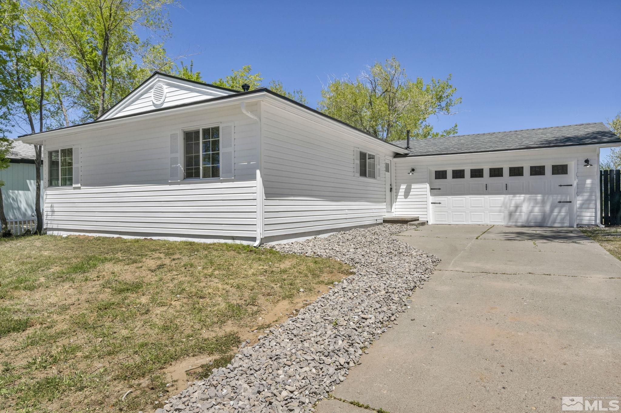 575 Wellington Way Reno, NV 89506 - Photo 1 of 17 Photo 1