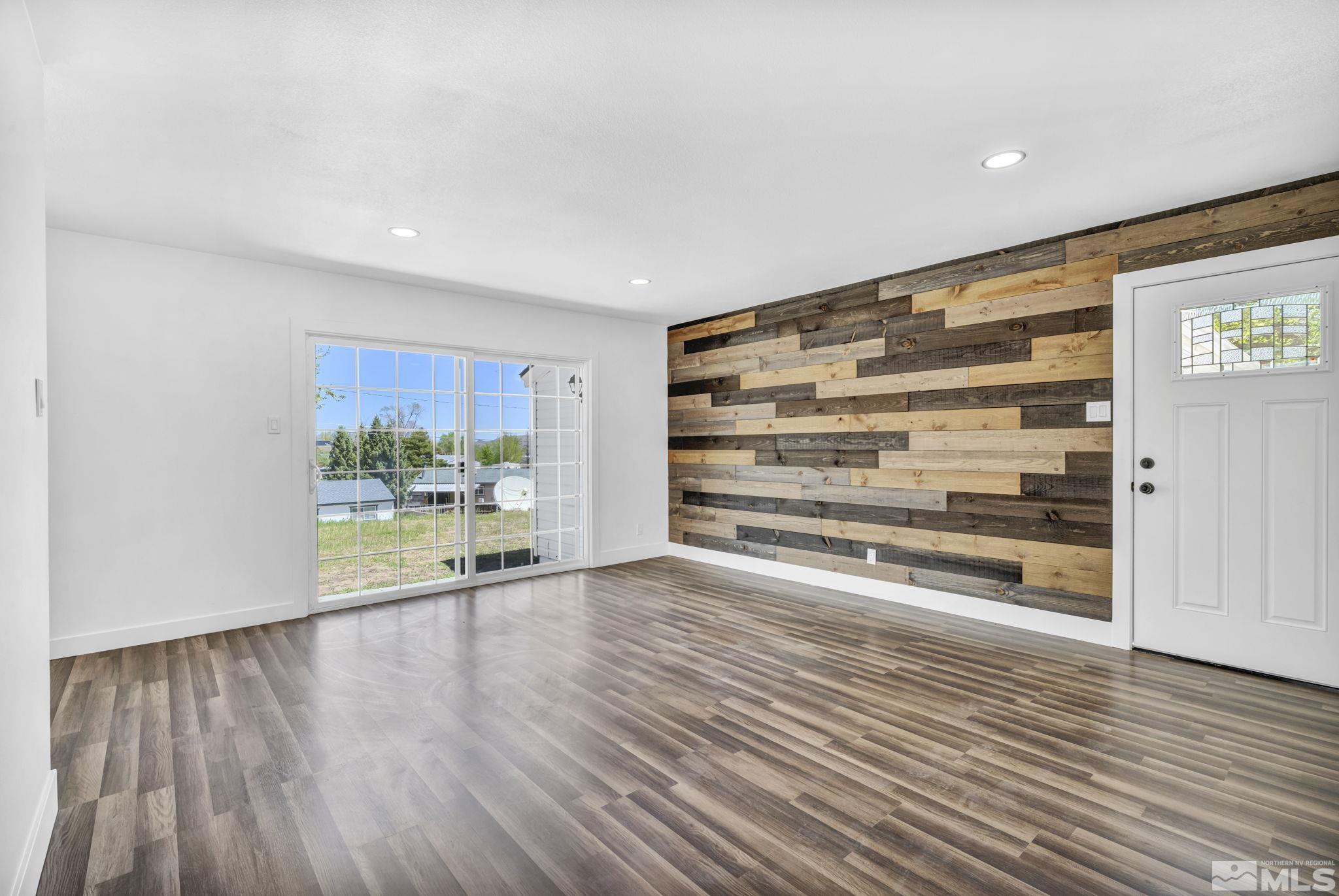 575 Wellington Way Reno, NV 89506 - Photo 4 of 17 Photo 4