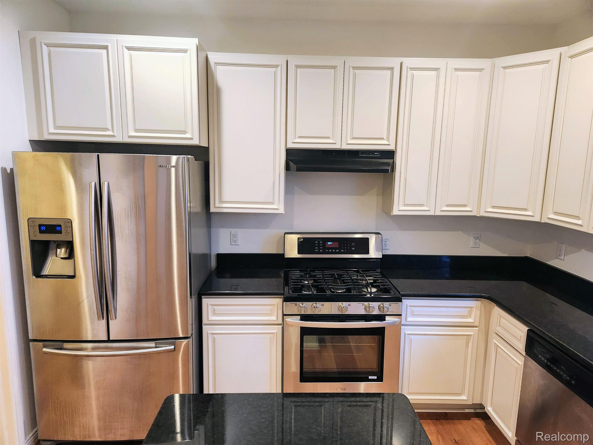 3057 Fantail Court Rochester, MI 48309 - Photo 14 of 30 Gallery Image 14