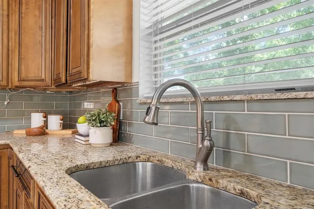 $530,000 | 2016 Pembrooke Place, Denton, TX 76205