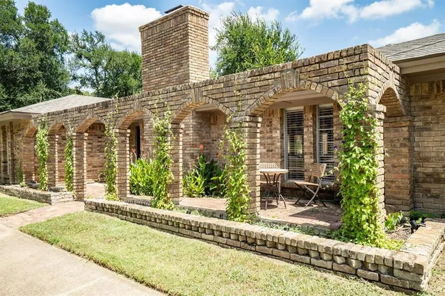 $530,000 | 2016 Pembrooke Place, Denton, TX 76205